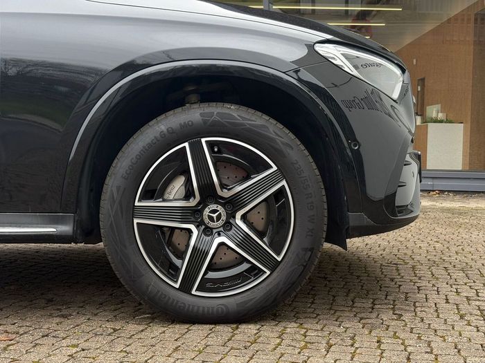 Mercedes-Benz GLC-Class 2025