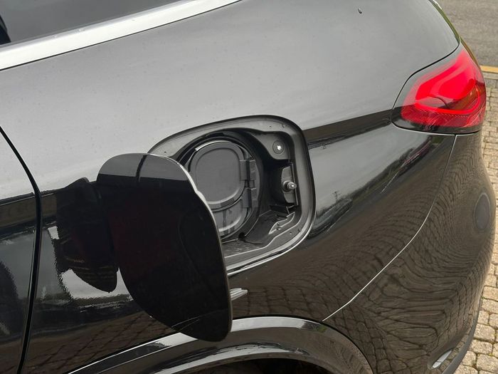 Mercedes-Benz GLC-Class 2025