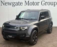 Land Rover Defender 2025