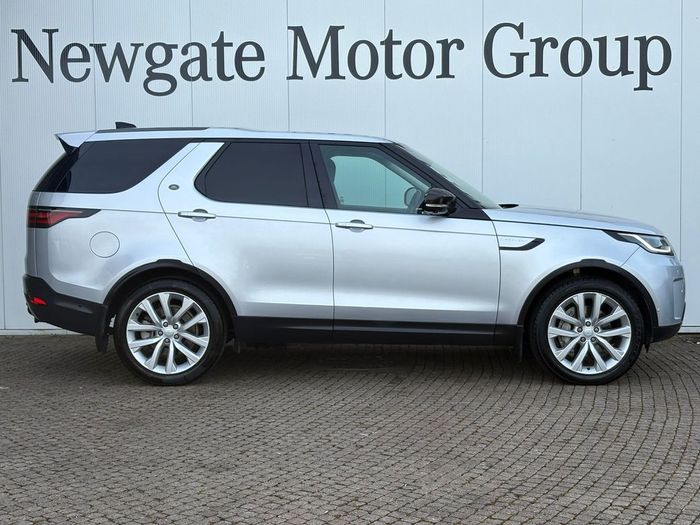 Land Rover Discovery 2024