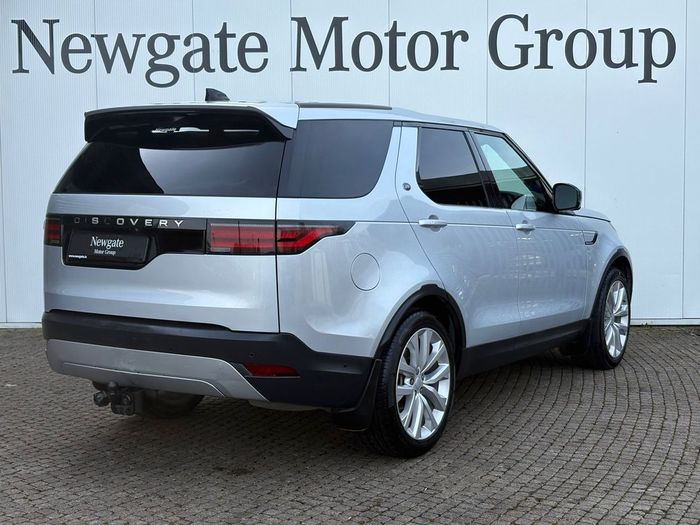 Land Rover Discovery 2024