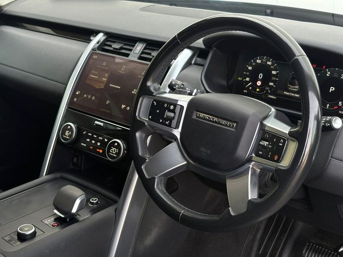 Land Rover Discovery 2024