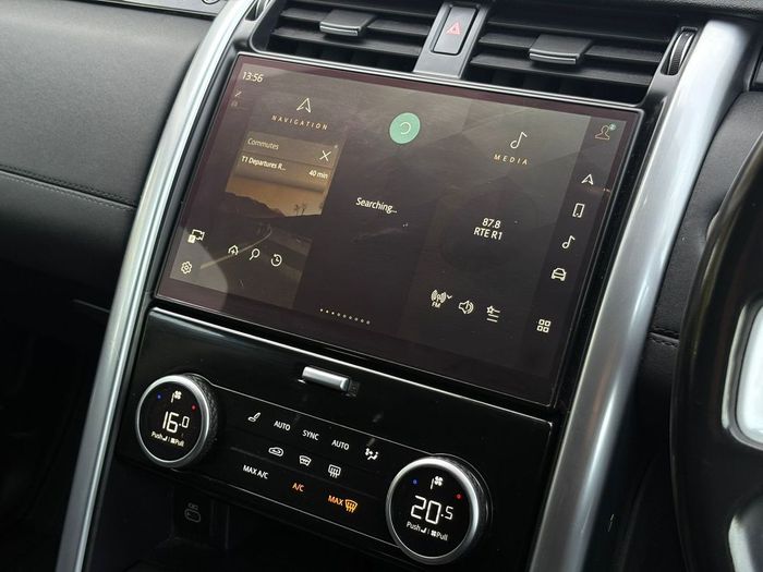 Land Rover Discovery 2024