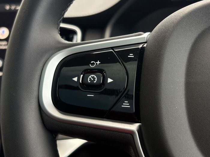 Volvo XC90 2025