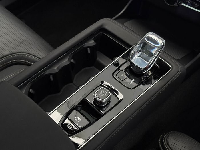 Volvo XC90 2025
