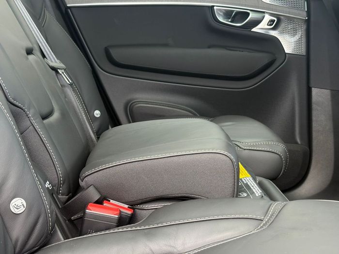 Volvo XC90 2025