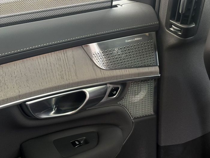 Volvo XC90 2025