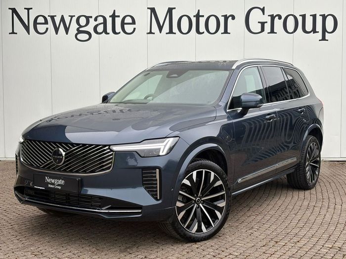 Volvo XC90 2025