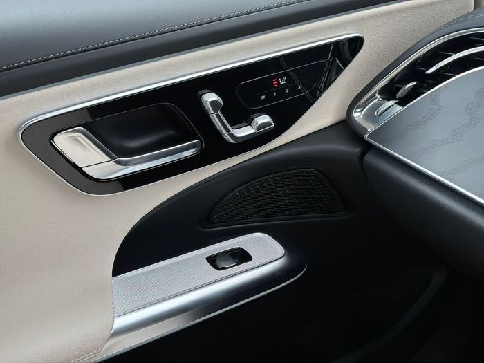 Mercedes-Benz E-Class 2025