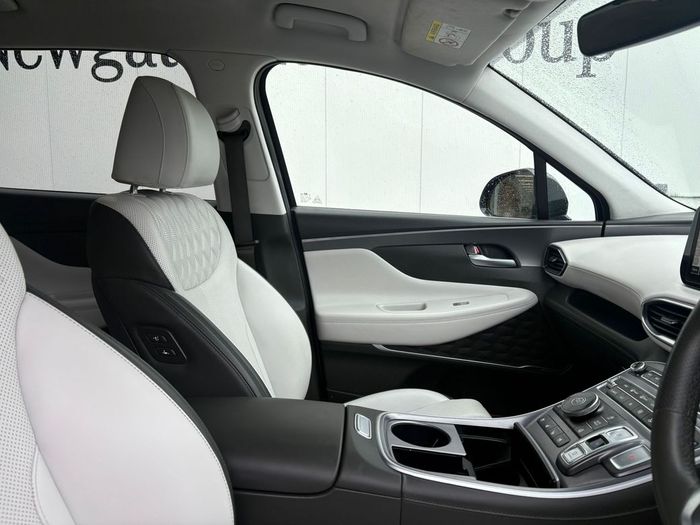 Hyundai Santa Fe 2023