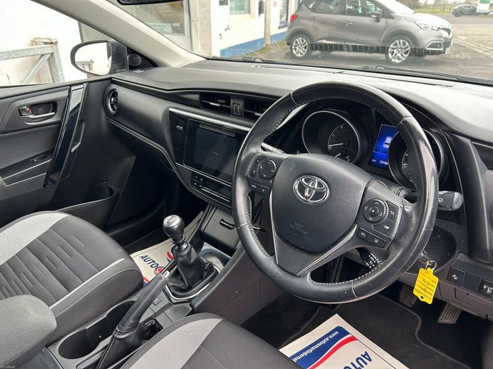 Toyota Auris 2017