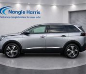 Peugeot 5008 2021
