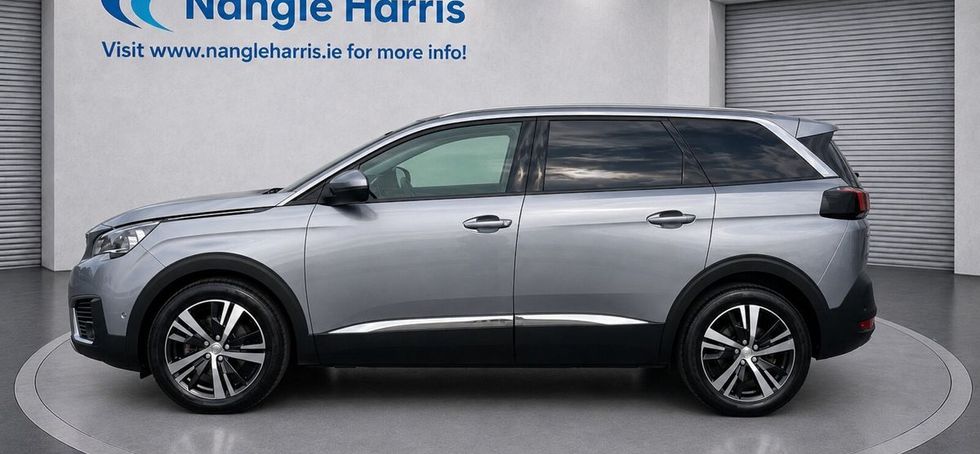 Peugeot 5008 2021