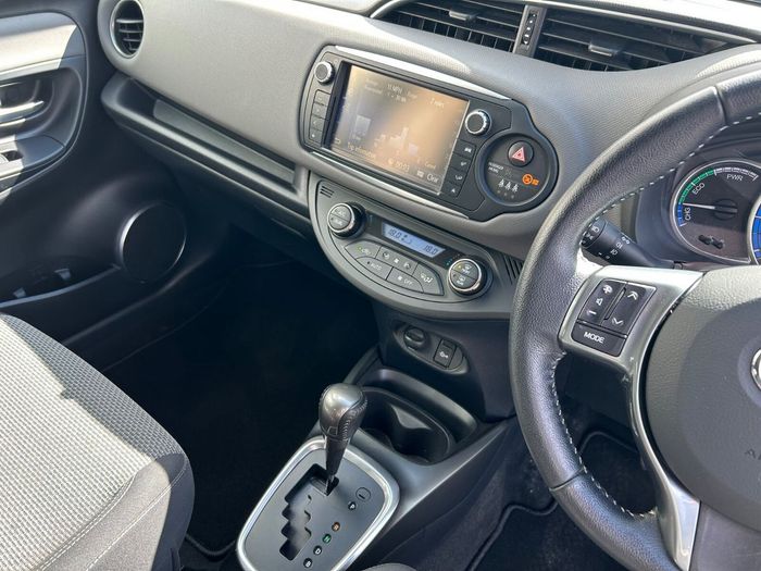 Toyota Yaris 2016