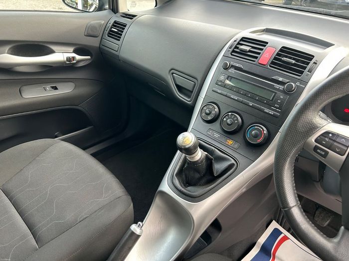 Toyota Auris 2012