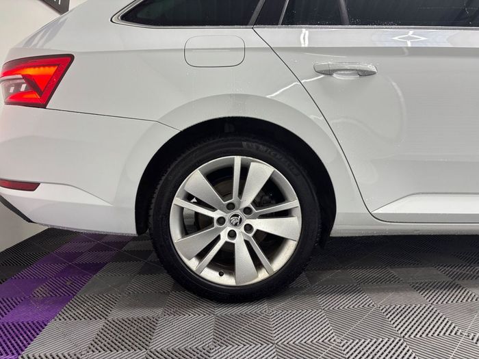 Skoda Superb 2021