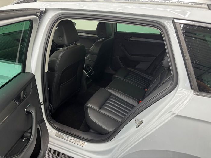 Skoda Superb 2021