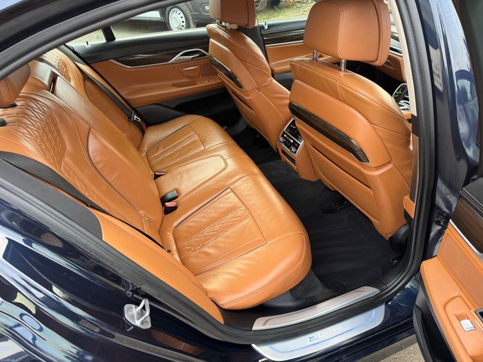 BMW 7 Series 2016