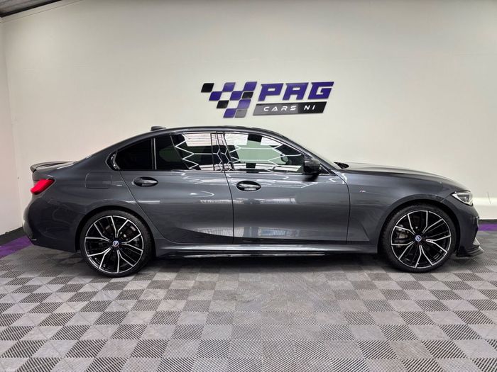 BMW 3 Series 2021