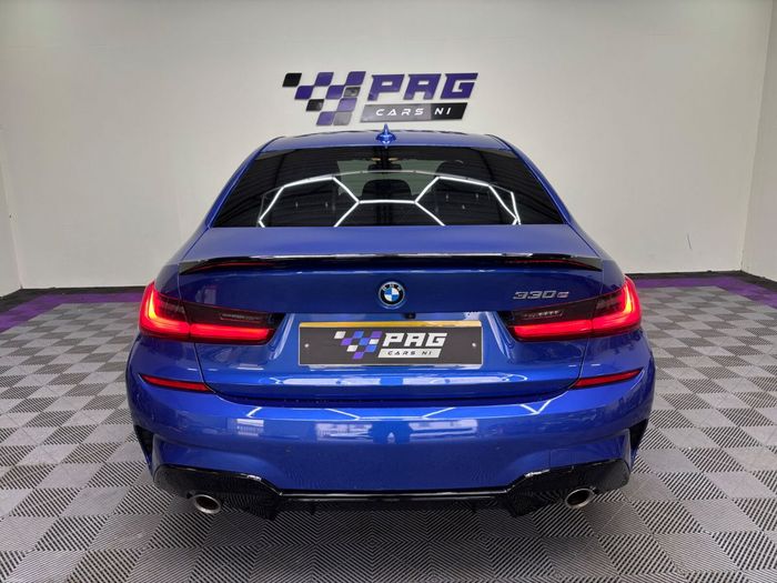 BMW 3 Series 2021
