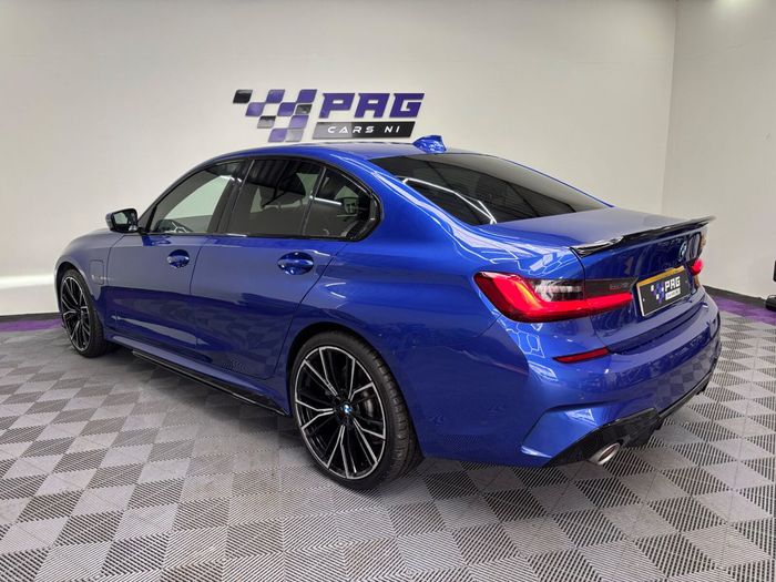BMW 3 Series 2021