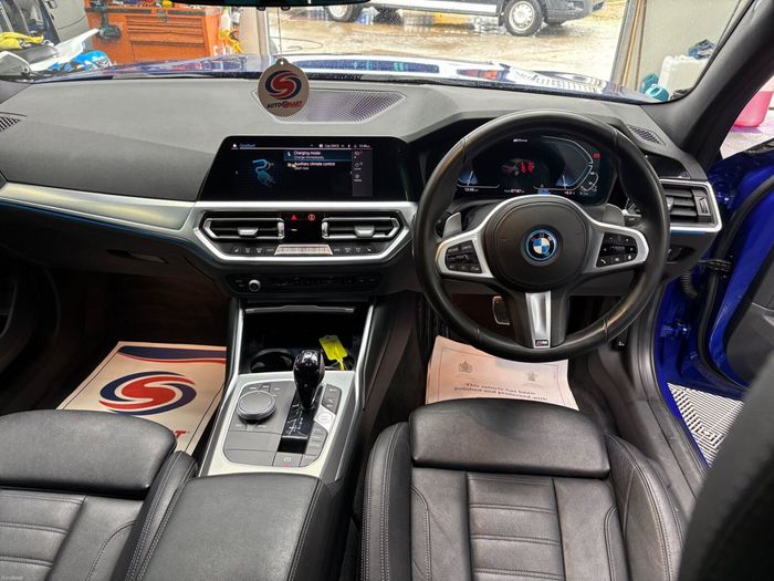 BMW 3 Series 2021
