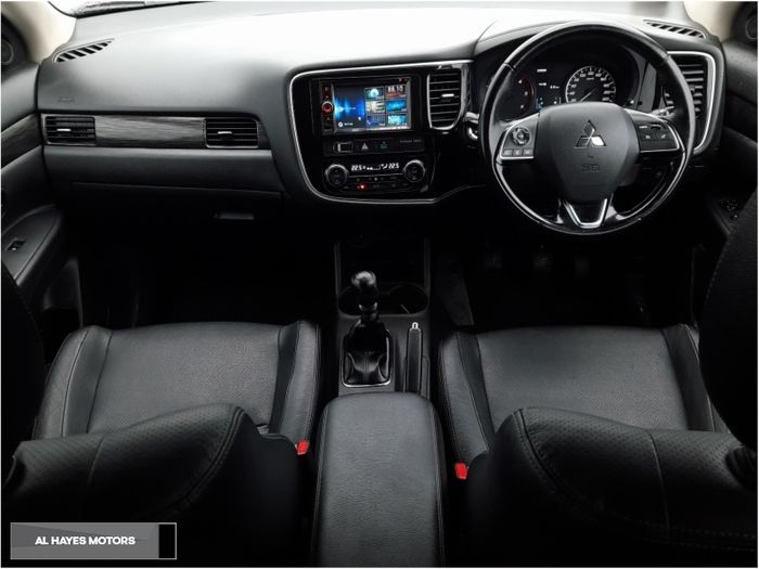 Mitsubishi Outlander 2016
