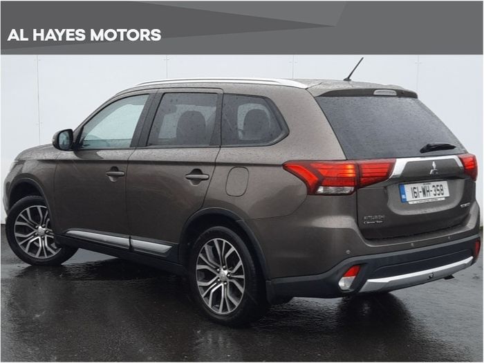 Mitsubishi Outlander 2016