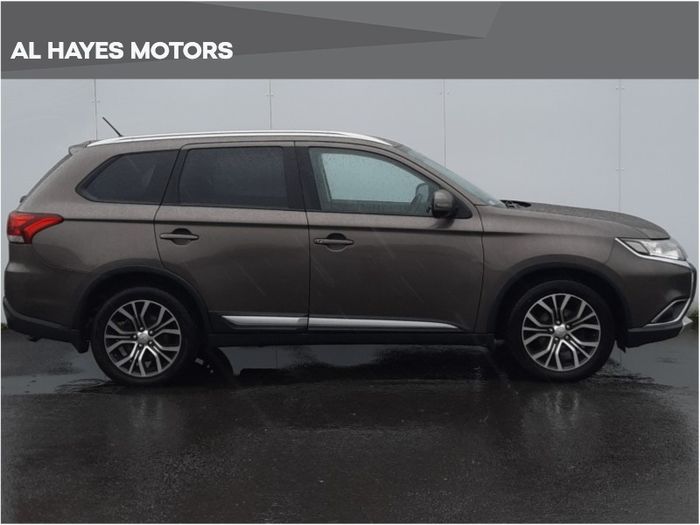 Mitsubishi Outlander 2016