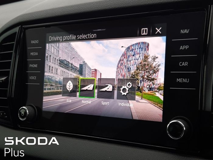 Skoda Karoq 2025