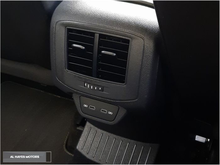 Volkswagen T-Roc 2024