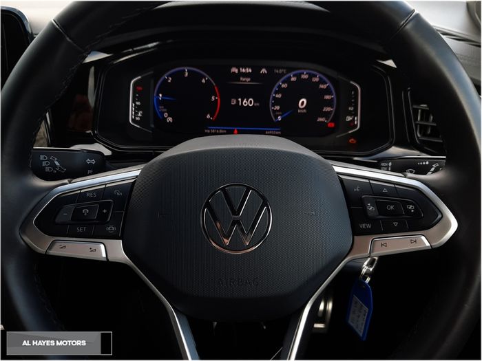 Volkswagen T-Roc 2024