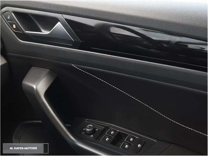 Volkswagen T-Roc 2024
