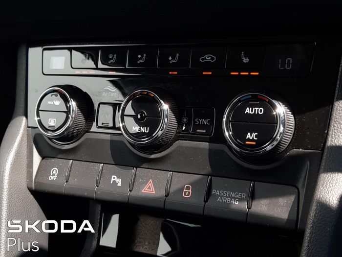 Skoda Karoq 2025