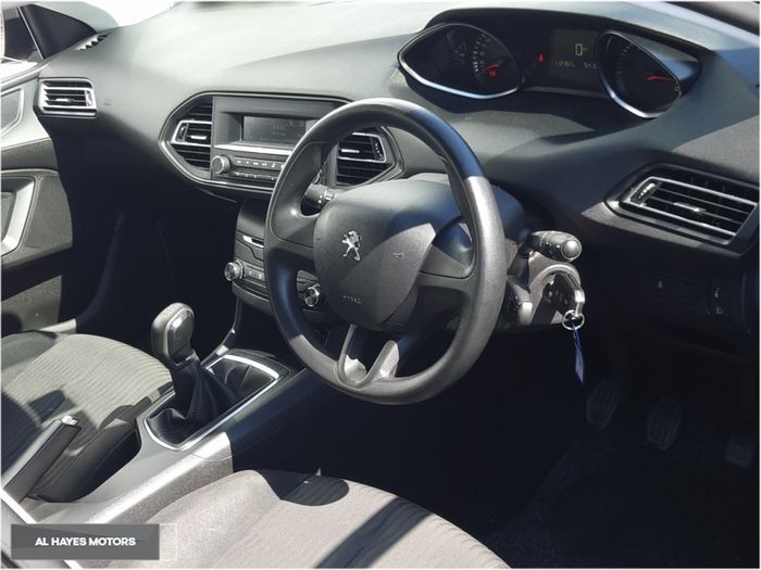 Peugeot 308 2015