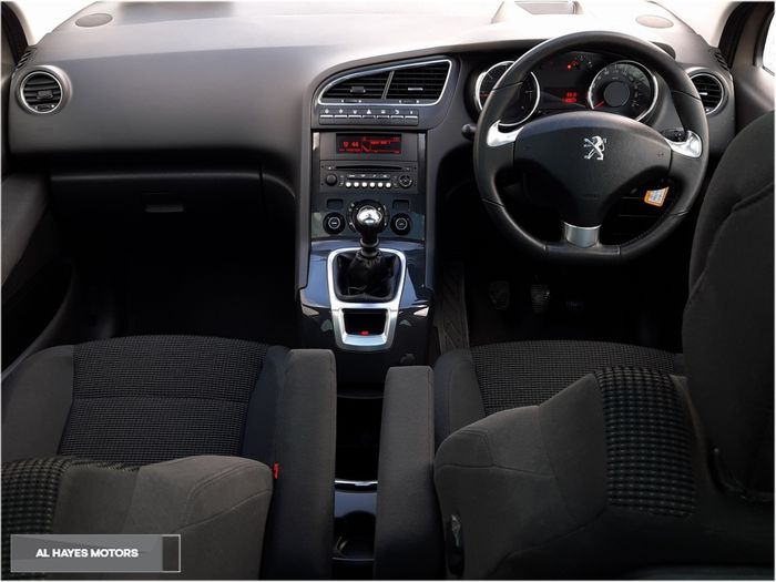 Peugeot 5008 2015