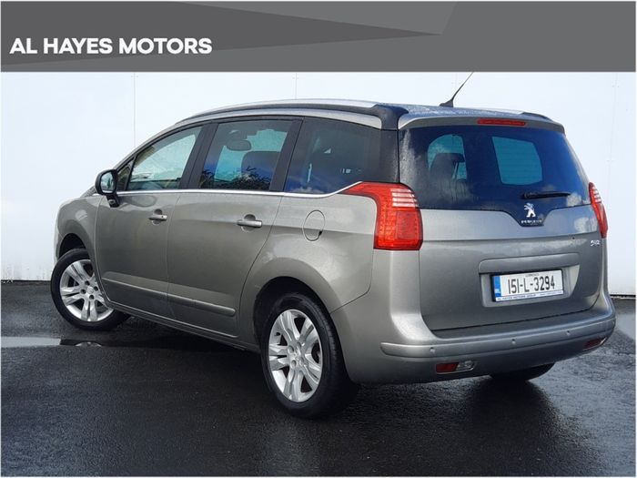 Peugeot 5008 2015