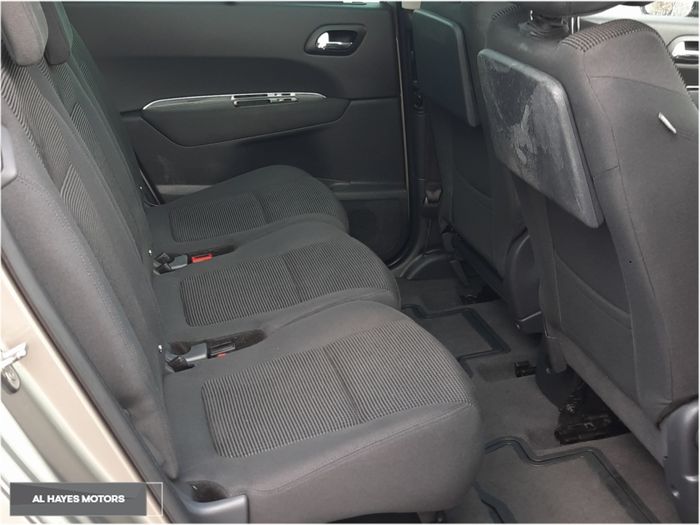 Peugeot 5008 2015