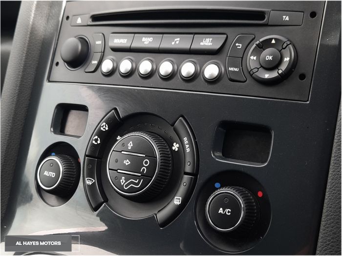Peugeot 5008 2015