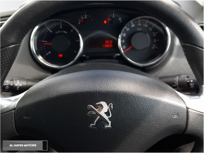 Peugeot 5008 2015