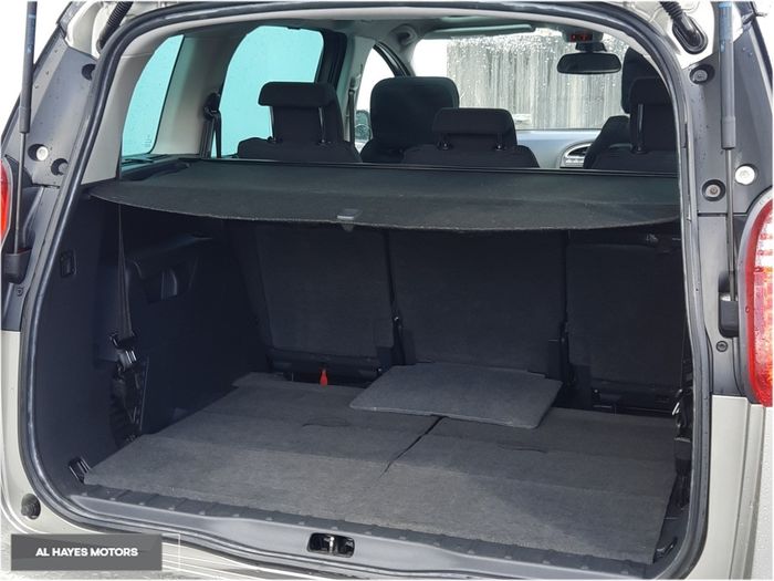 Peugeot 5008 2015