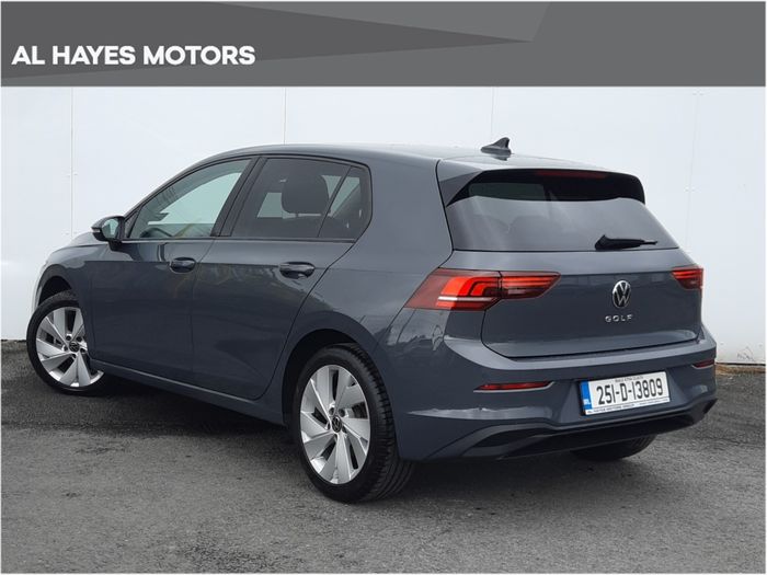 Volkswagen Golf 2025