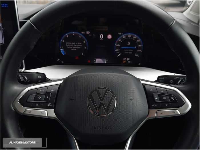 Volkswagen Golf 2025