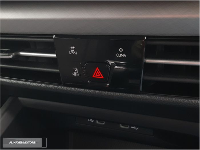 Volkswagen Golf 2025