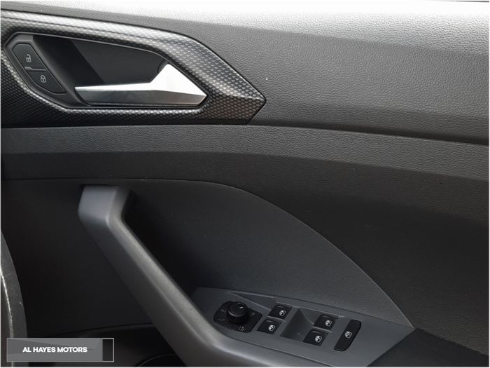 Volkswagen T-Cross 2019