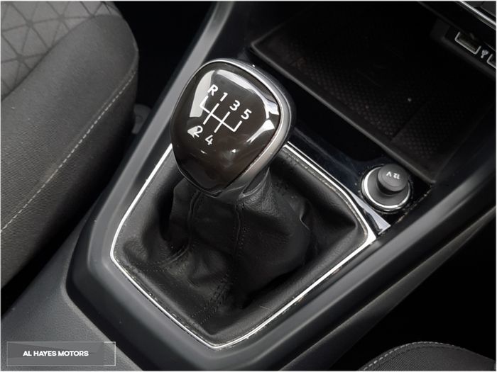 Volkswagen T-Cross 2019