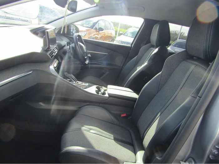 Peugeot 5008 2022