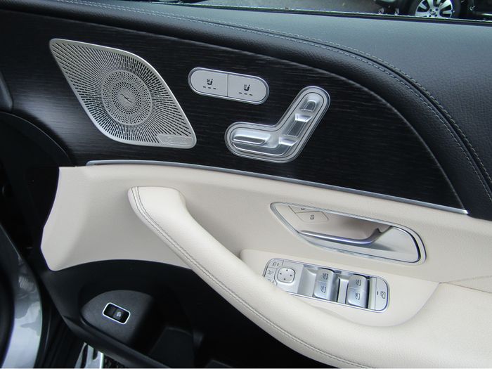 Mercedes-Benz GLE-Class 2023
