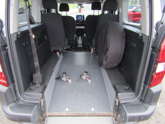 Peugeot Rifter 2021