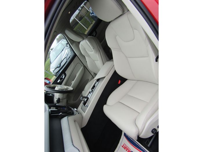 Volvo XC60 2024